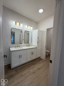 925 Veterans Way, Carmel - 45