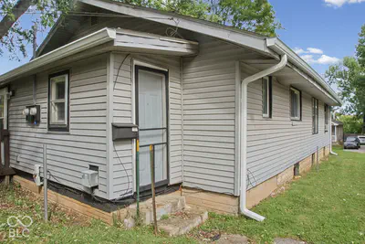 1106 Madison Street, Bloomington - 12
