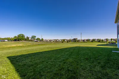 13514 Lamb Drive, Fishers - 28