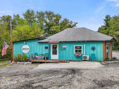 8982 Peoga Road, Trafalgar
