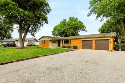 9443 Keith Drive, Columbus - 12