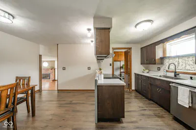 1375 E 240 N, Anderson - 17