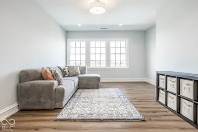 540 E 214th Street, Westfield - 36