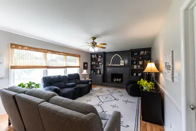 6821 Willoughby Court, Indianapolis - 13
