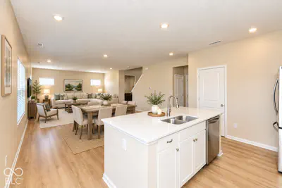 1643 N Sailboat Drive, Greenfield - 10