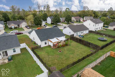 8105 Red Barn Court, Indianapolis - 8