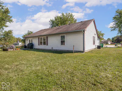 232 Park Place Court, Avon - 39