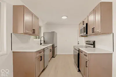 4062 W Broadway Avenue, Bloomington - 13