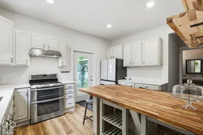 28 Whittier Place, Indianapolis - 11