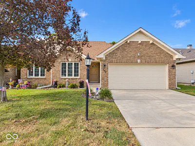 542 Silver Fox Court, Indianapolis