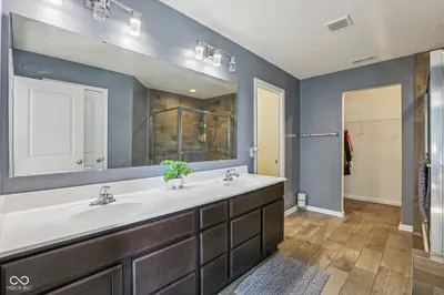 6673 Laurelwood Drive, Pendleton - 10