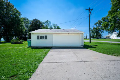 20550 Baker Street, Sheridan - 24