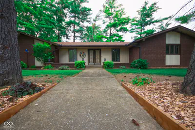8452 Lamira Lane, Indianapolis - 2