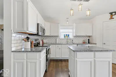 16665 Greensboro Drive, Westfield - 12