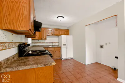 10205 College Avenue, Carmel - 6