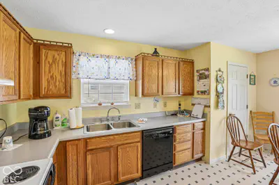 320 E Quail Wood Lane, Westfield - 13