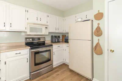 204 Creek Wood Drive, Greenfield - 18