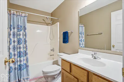 8567 Knoll Crossing, Fishers - 25