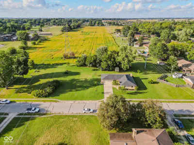 4860 Woodcrest Drive, Columbus - 27