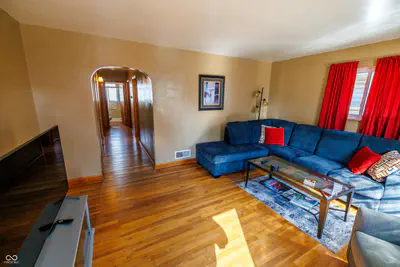 84 7th Avenue, Beech Grove - 9