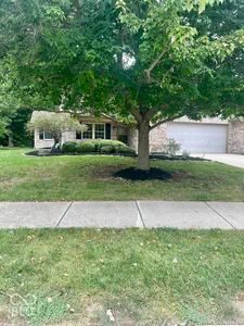 8930 Stepping Stone Way, Avon