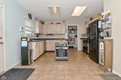 2372 Shadowbrook Drive, Plainfield - 5