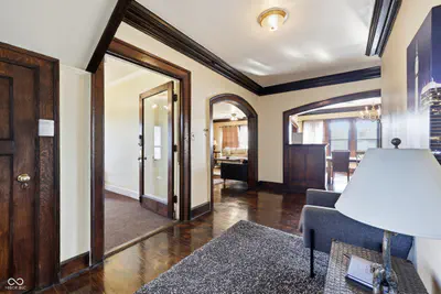 37 Fall Creek Parkway South Drive, Indianapolis - 11