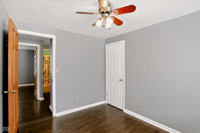 14 Rodney Court, Beech Grove - 15