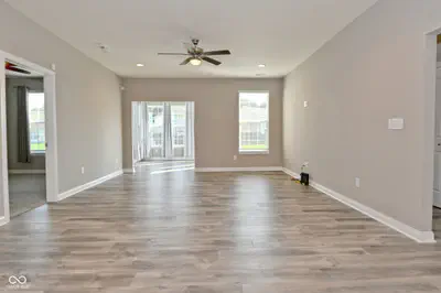 9170 Hedley Way E, Avon - 18