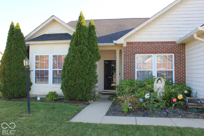 9533 Treyburn Lakes Drive, Indianapolis - 2