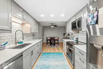 7538 Farm View Circle Drive, Indianapolis - 8
