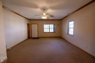 554 Cresthaven Drive, Indianapolis - 21