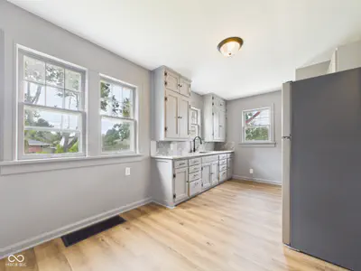 105 E Vinyard, Anderson - 6