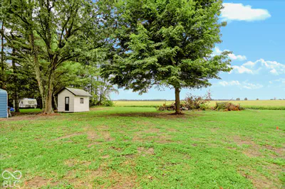 439 E County Road 800 N, Greensburg - 37