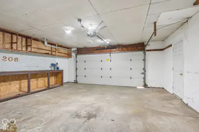 8208 W Lone Beech Drive, Muncie - 36