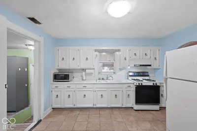 897 Hurricane Street, Franklin - 11