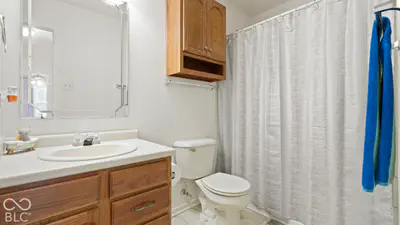 1124 E McClarnon Drive, Greenfield - 37