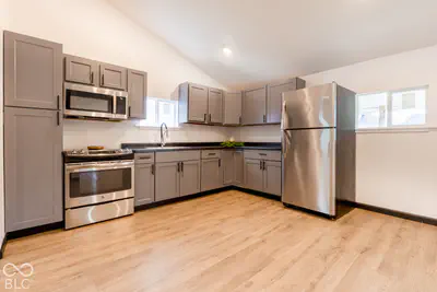 418 3rd Street, Seymour - 10