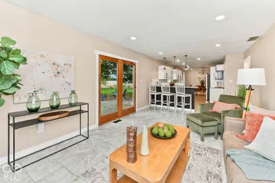 22585 Vos Hiatt Avenue, Cicero - 23