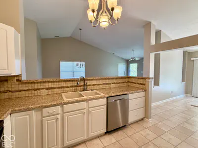 5835 Oberlies Way, Plainfield - 10