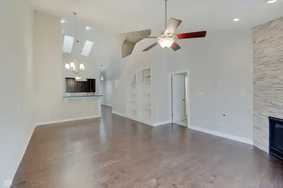 9733 Windy Lane, Fishers - 25