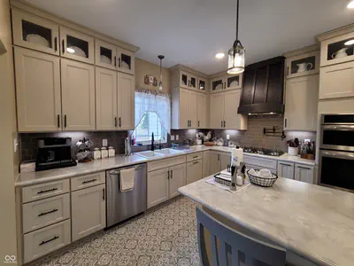 1485 Monroe Way, Rushville - 18