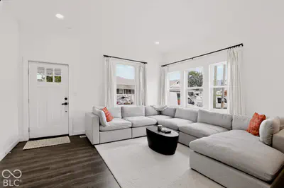 53 W Pearl Street, Greenwood - 3