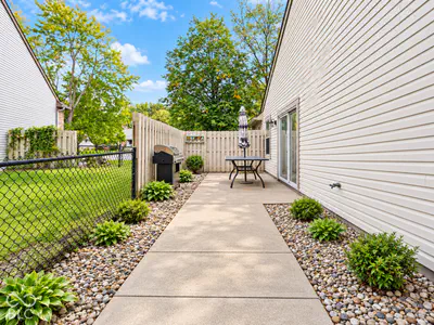 218 Lake Point Lane S, Greenwood - 23