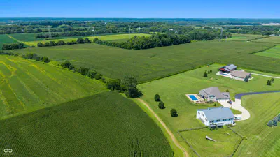 6305 Travis Road, Bargersville - 33