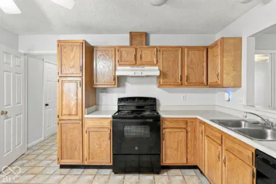 5916 Rolling Bluff, Indianapolis - 9