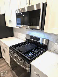 7057 Equality Boulevard, Carmel - 10