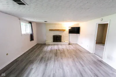 10725 Edgewood Avenue, Indianapolis - 41