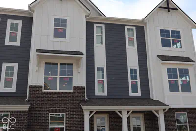 11195 Hobbsbrook Drive, Noblesville - 2