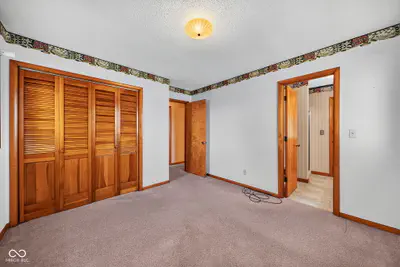 910 W Walnut, Rockville - 24